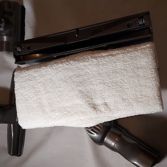 Shark Vacuum Miscellaneous Parts in Black Carrying Bag - Picture 2 of 7